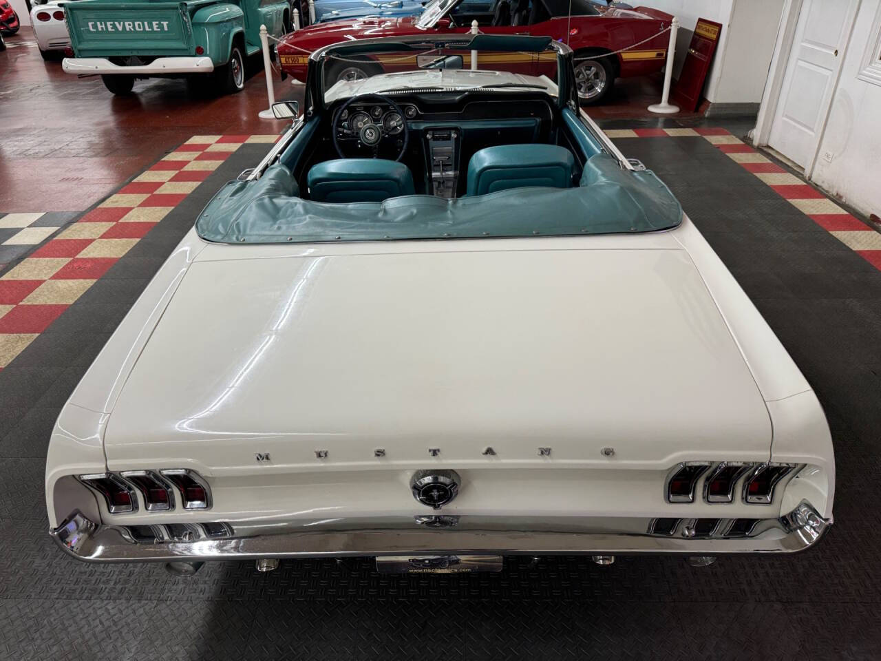 1967 Ford Mustang 18