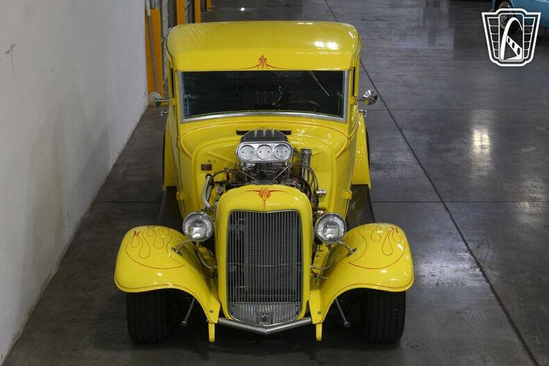 1932 Ford F-100