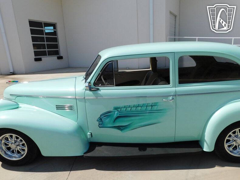 1939 Pontiac Silver Streak