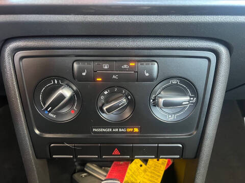 2012 Volkswagen Beetle 2.5L