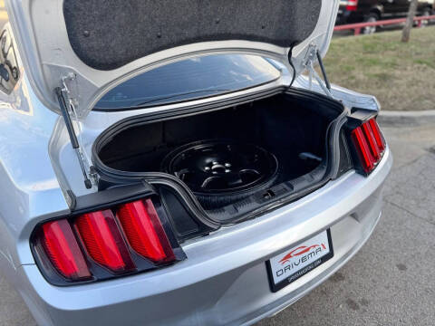 2016 Ford Mustang V6