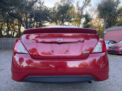 2015 Nissan Versa 1.6 S