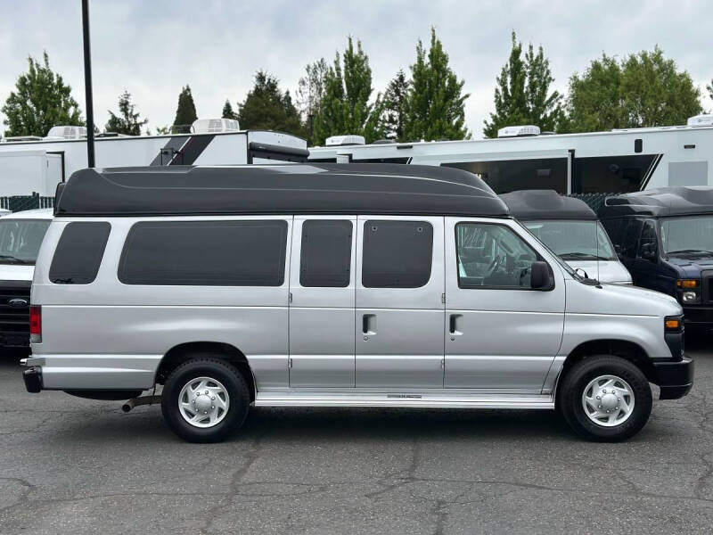 2012 Ford E-Series E-350 SD