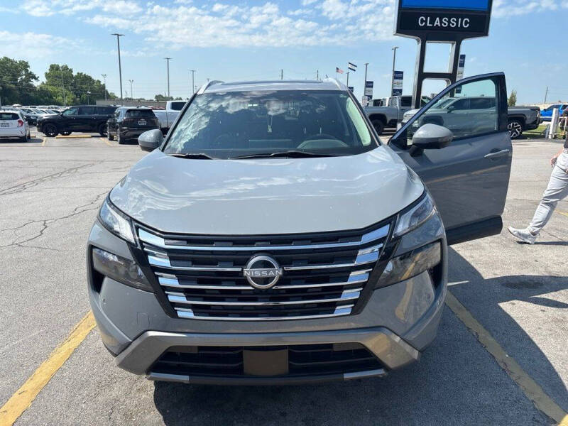 2024 Nissan Rogue SL
