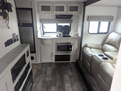 2022 Forest River R-Pod 202 / 25ft