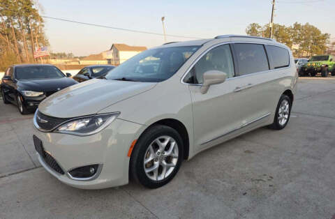 2020 Chrysler Pacifica Touring L Plus