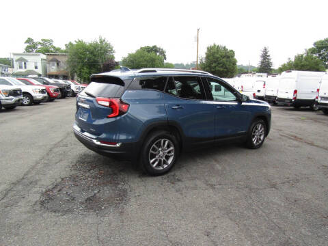 2024 GMC Terrain SLT