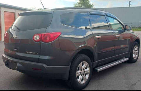2011 Chevrolet Traverse LS