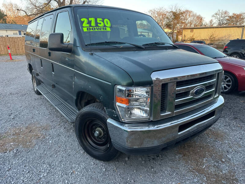 2013 Ford E-Series Econoline Wagon XL