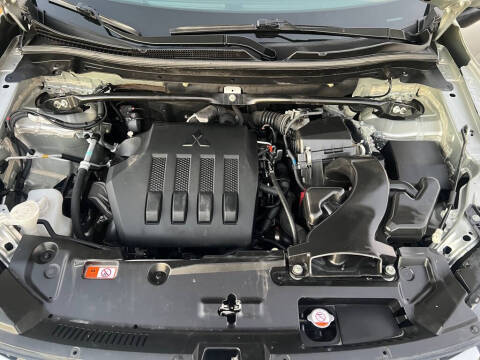 2020 Mitsubishi Eclipse Cross ES