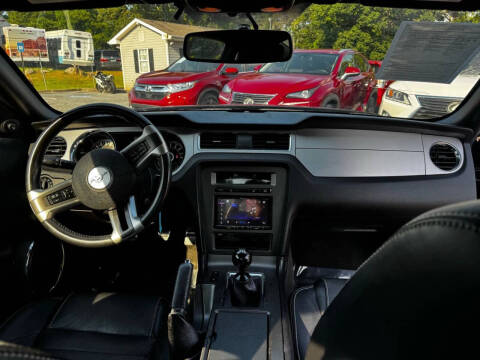 2013 Ford Mustang V6 Premium