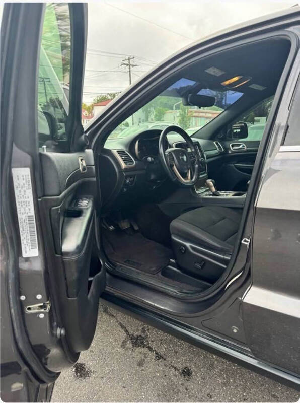 2017 Jeep Grand Cherokee Laredo