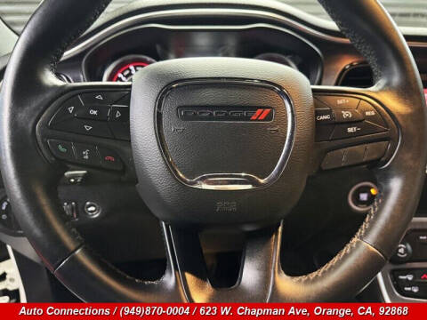 2016 Dodge Challenger SXT Plus