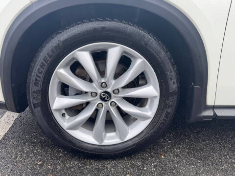 2019 Infiniti QX50 Essential