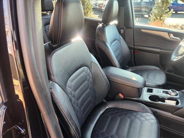 2023 Ford Escape Platinum