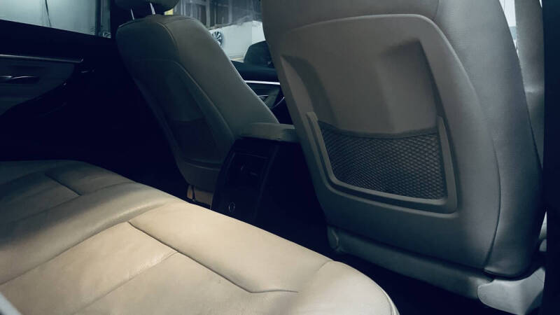 2017 BMW 3 Series 330i