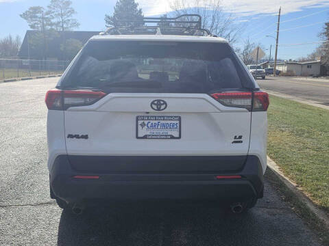 2021 Toyota RAV4 LE