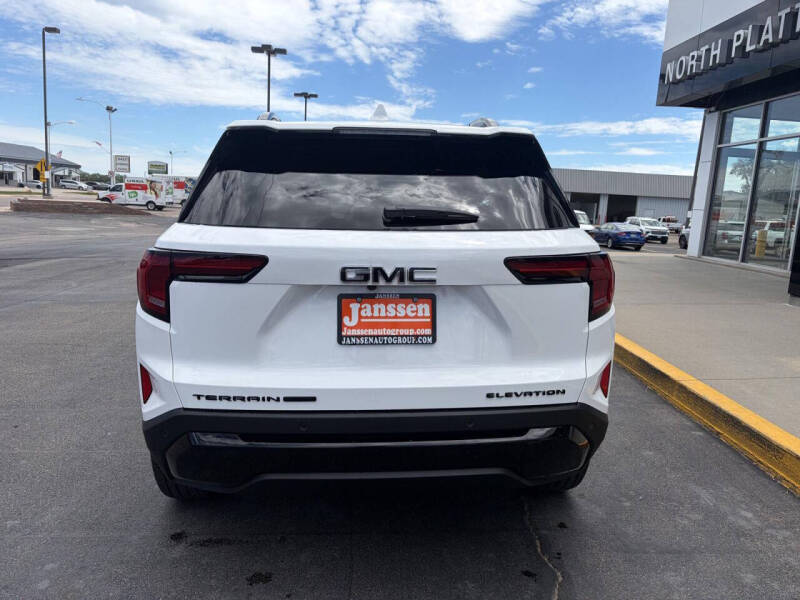 2027 GMC Terrain Elevation