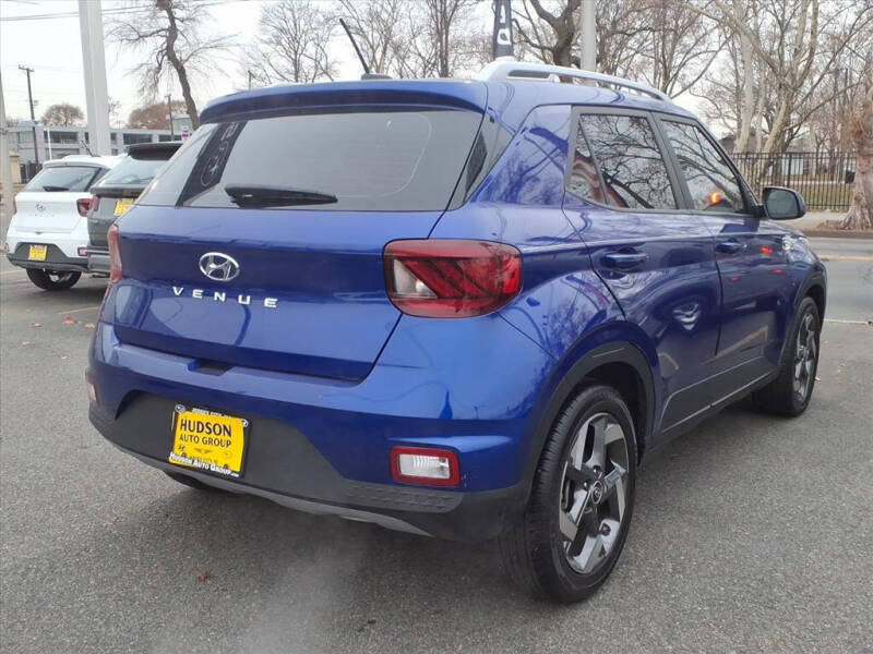 2024 Hyundai Venue Limited