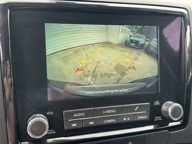 2022 Nissan Frontier SV