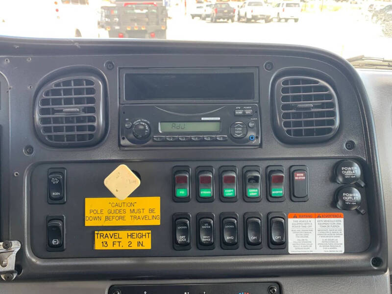 2012 Freightliner M2 106