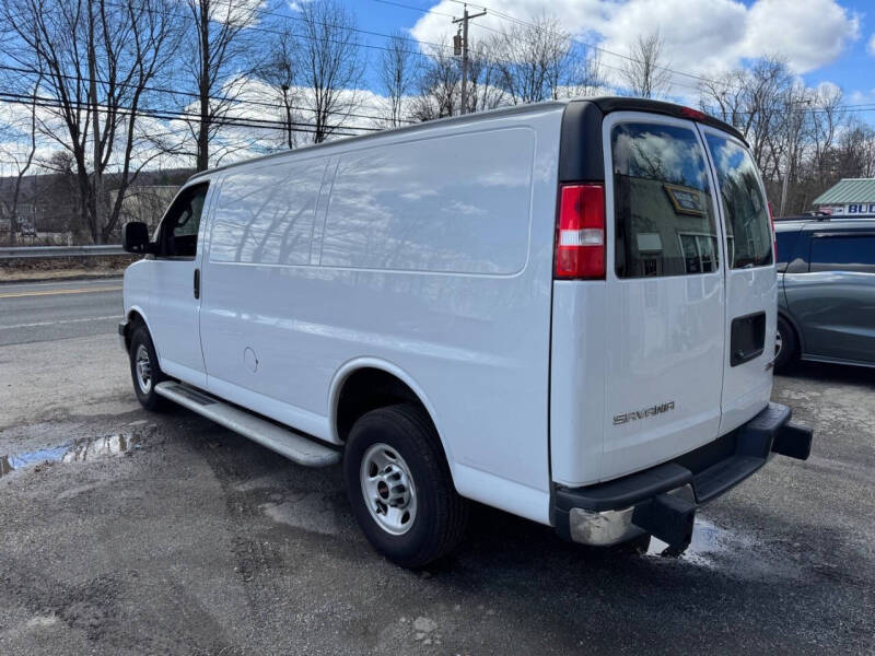 2023 GMC Savana 2500