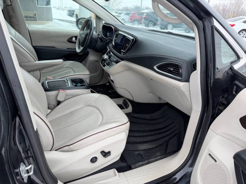 2017 Chrysler Pacifica Limited