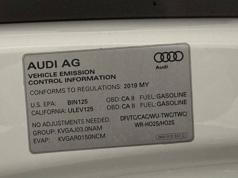 2019 Audi Q8 quattro Premium Plus 55 TFSI