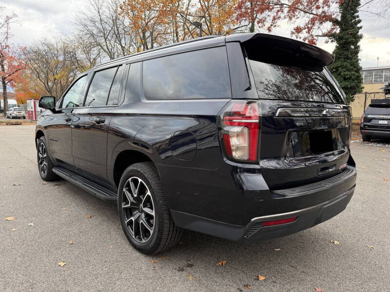 2021 Chevrolet Suburban RST