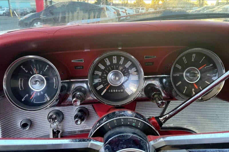 1962 Ford Thunderbird