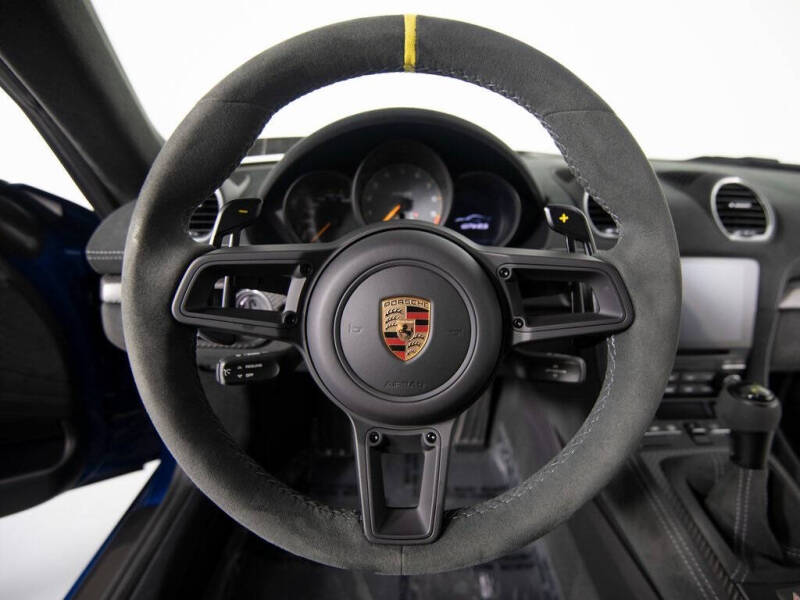 2023 Porsche 718 Cayman GT4 RS