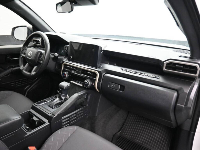 2025 Toyota Tacoma SR