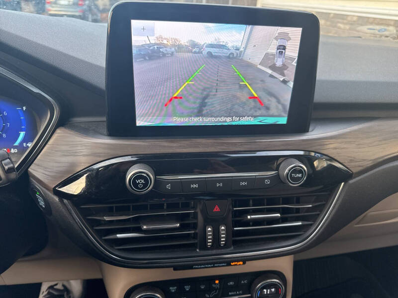 2020 Ford Escape Titanium