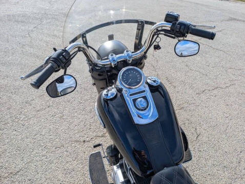 2016 Harley-Davidson FLD Switchback