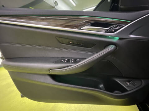 2019 BMW 5 Series 530i