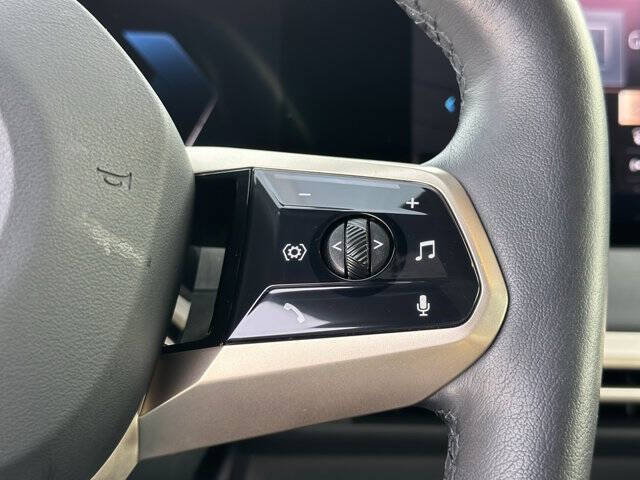 2025 BMW iX xDrive50