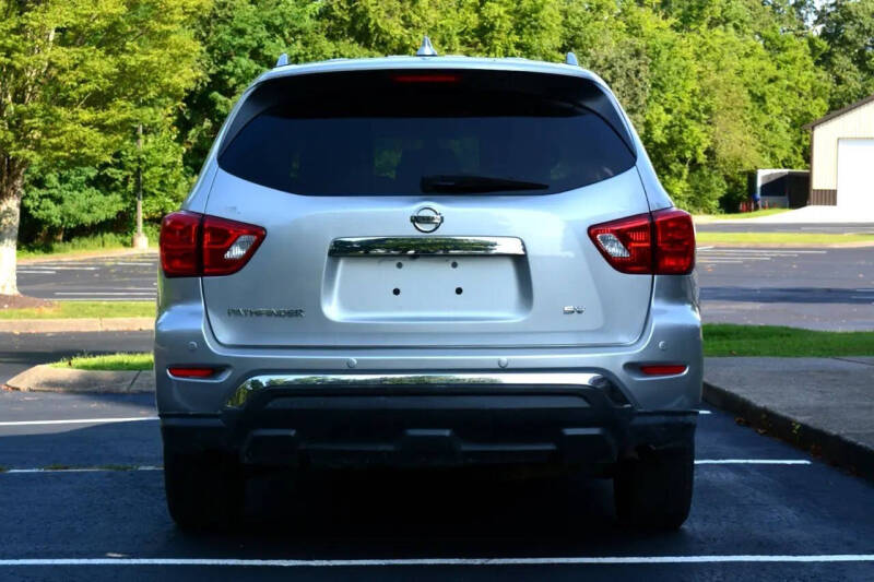 2019 Nissan Pathfinder S