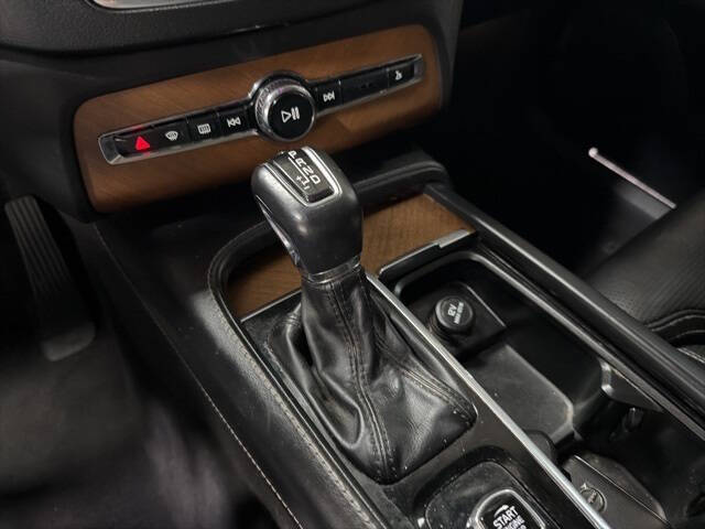 2019 Volvo XC90 T6 Inscription