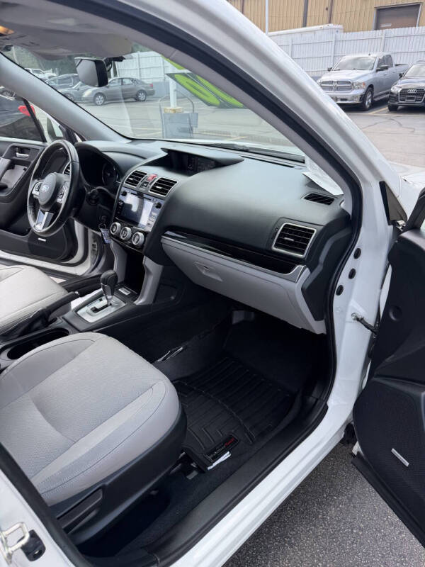 2017 Subaru Forester 2.5i Limited