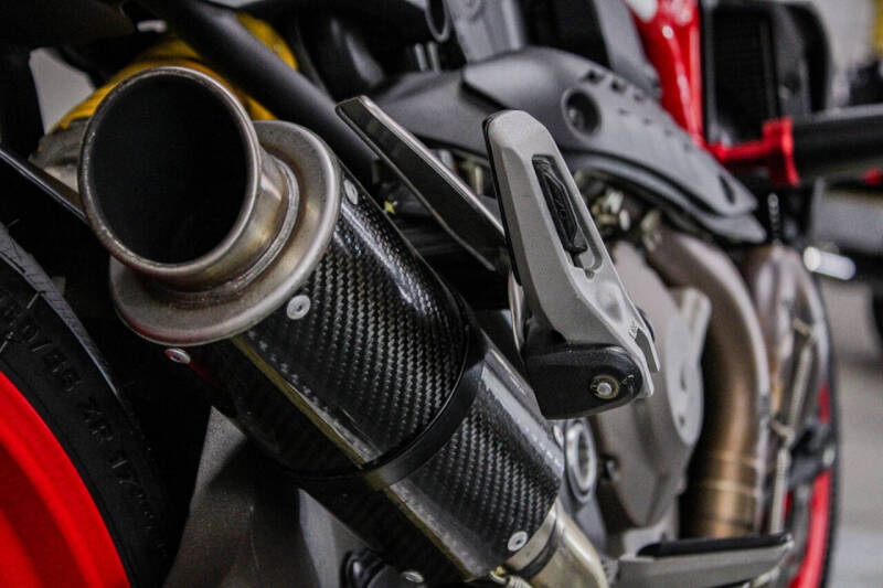 2017 Ducati Monster 821 Stripe