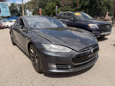 2015 Tesla Model S