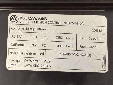 2013 Volkswagen Passat S PZEV