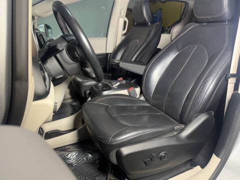 2018 Chrysler Pacifica Touring L