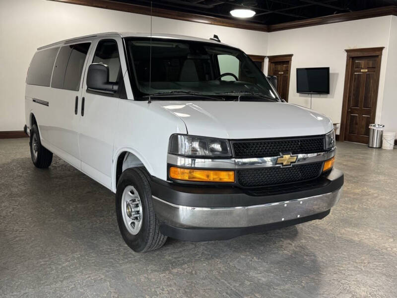 2024 Chevrolet Express LT 3500