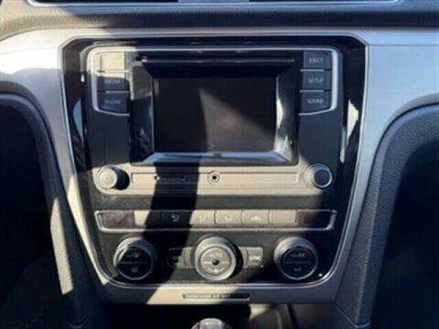 2016 Volkswagen Passat 1.8T S