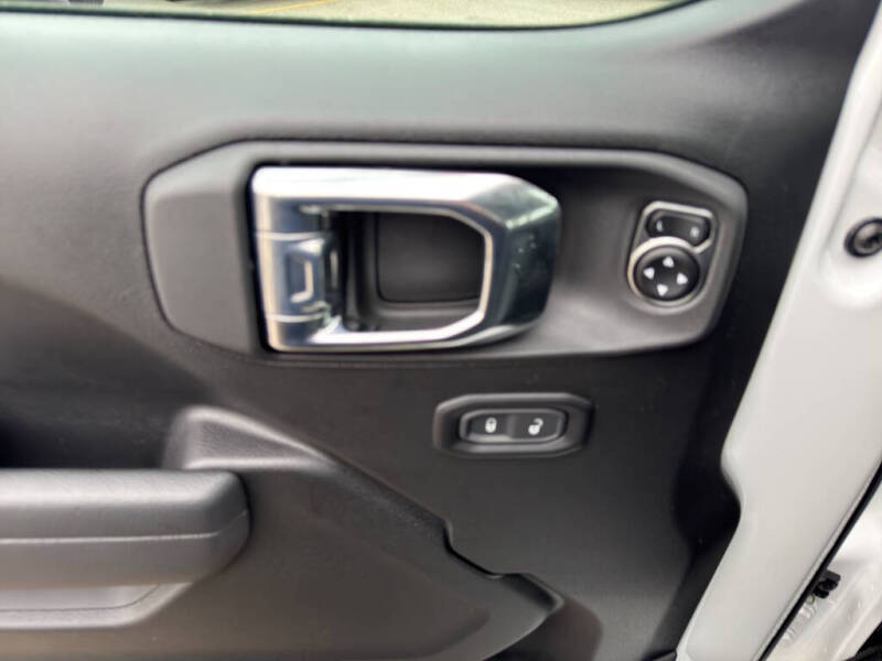 2026 Jeep Gladiator Sport