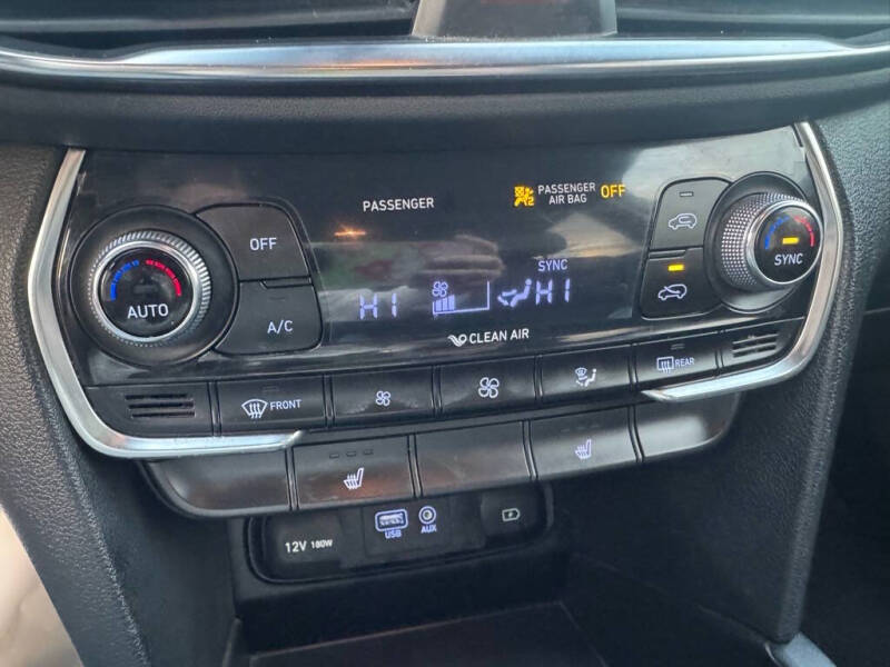 2019 Hyundai Santa Fe SEL Plus 2.4L