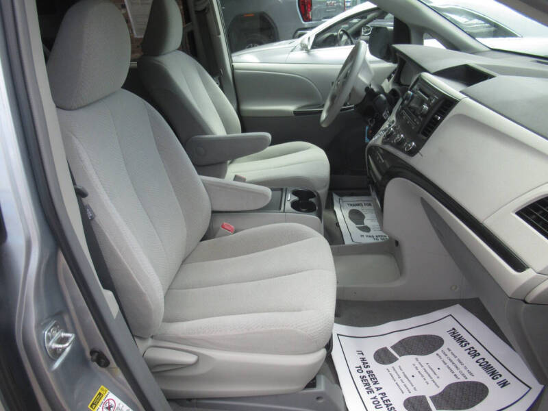 2011 Toyota Sienna