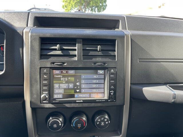 2012 Jeep Liberty Arctic