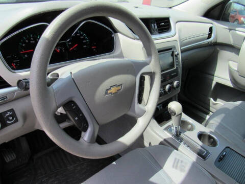2017 Chevrolet Traverse LS
